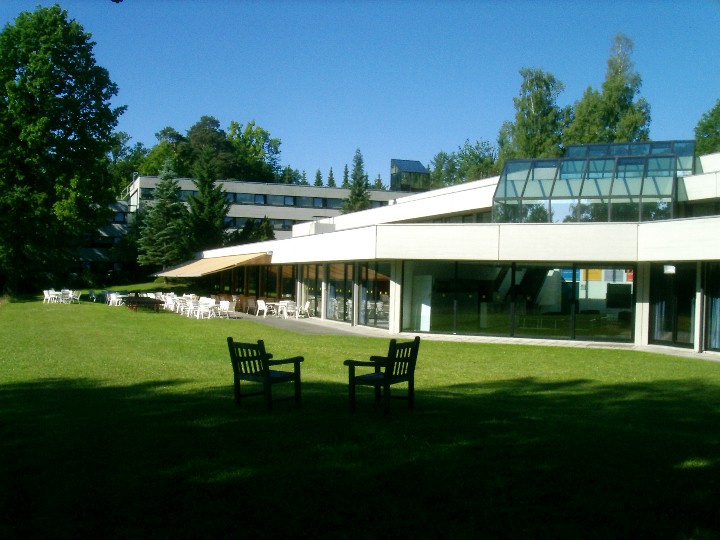 Global Leadership Center mit Terrasse