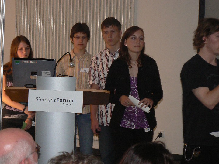 Teilnehmer der Talentacadamy 2008 bei Schlussveranstaltung im SiemensForum