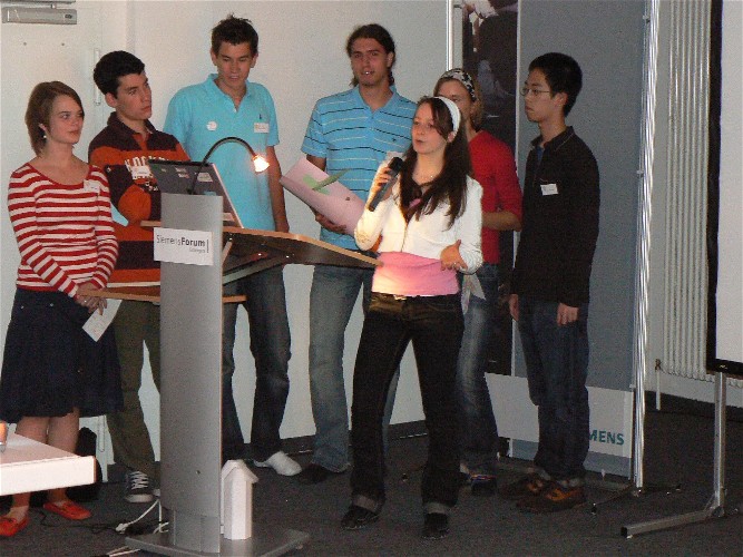 Teilnehmer der Talentacadamy 2007 bei Schlussveranstaltung im SiemensForum